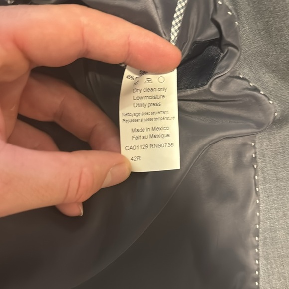 Tommy Hilfiger sport coats - Picture 4 of 5